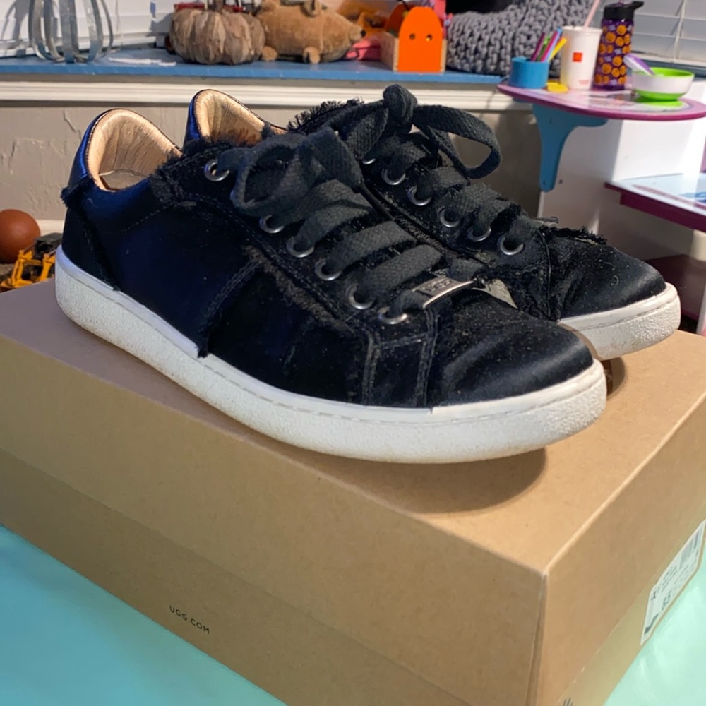 UGG shoes